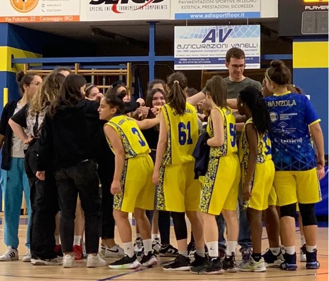 UNDER 15 FEMMINILE/Si vola ai Quarti di finale